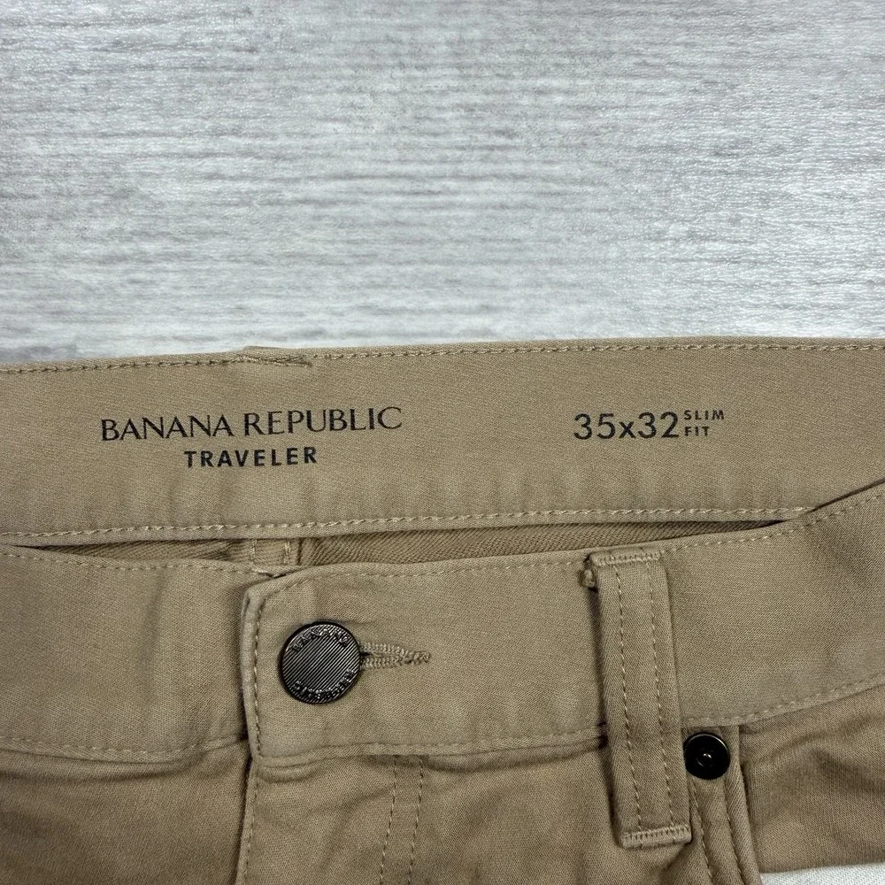 Banana Republic Traveler Pants 35 x 32 Slim Fit Khaki Stretch‎ Chino Men's Beige